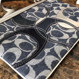 Coach Clutch/wristlet